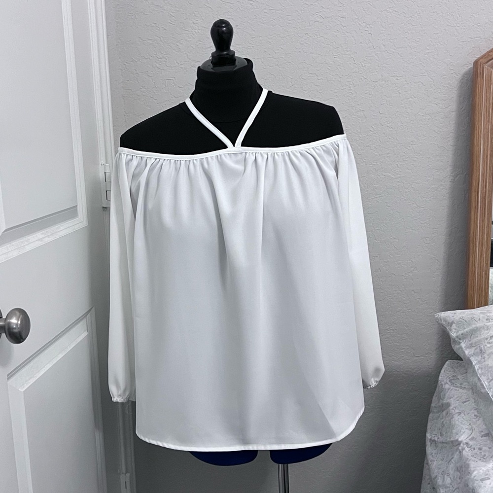 NWT - white off the shoulder long sleeve blouse